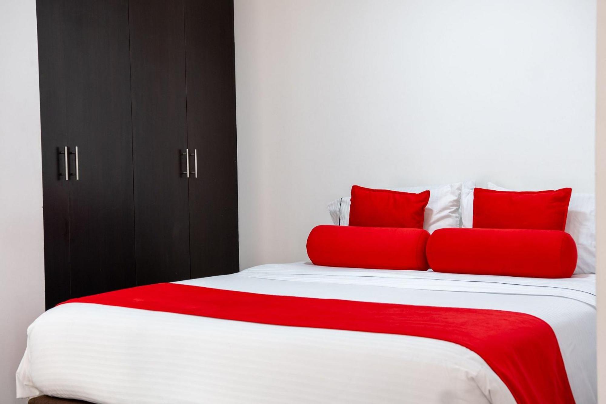 Hotel Piaro In Suites Cali Exteriér fotografie