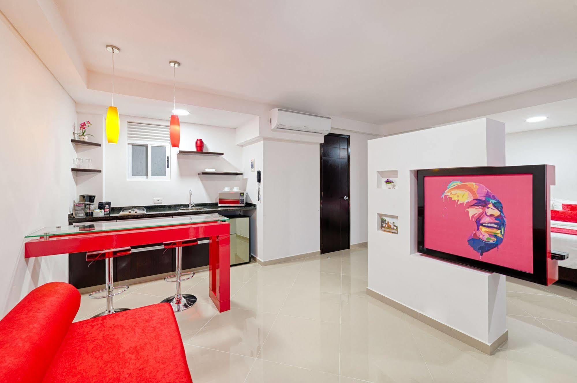 Hotel Piaro In Suites Cali Exteriér fotografie